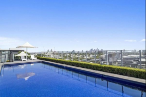 Sydney resort style condo 3 pools, Sydney